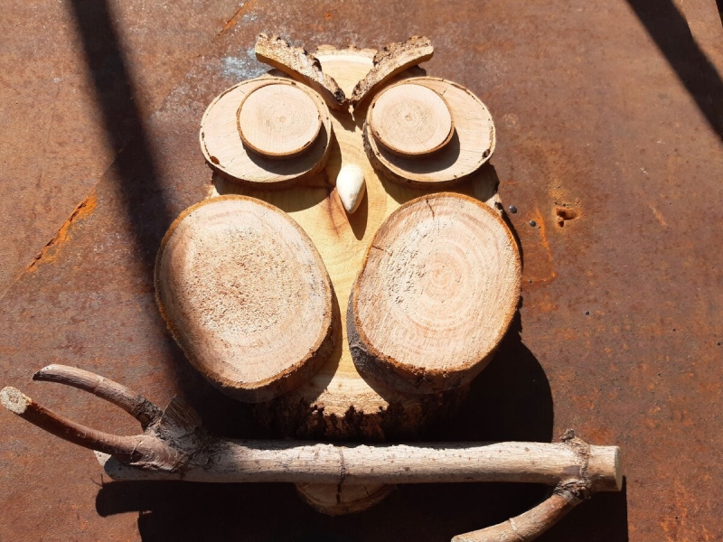 Декор из дерева для беседки своими руками (часы и сова)