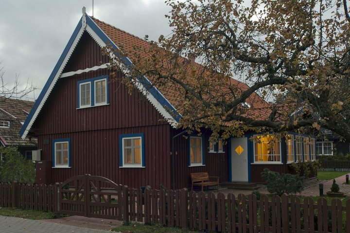 Дизайнерский ремонт в старом деревенском доме: скандинавский минимализм и лофт
