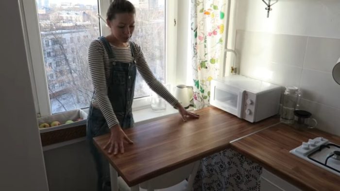 Девушка своими руками превратила крошечную хрущевскую квартиру в современное и стильное жилье