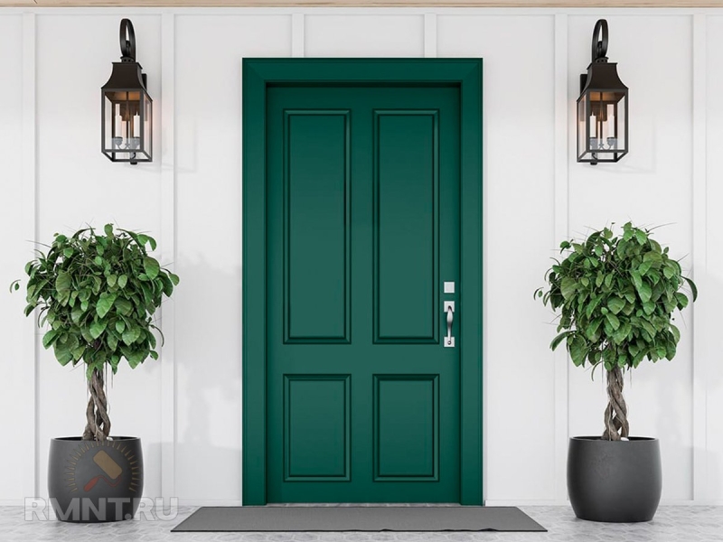 Зеленые входные двери: фотодокумент